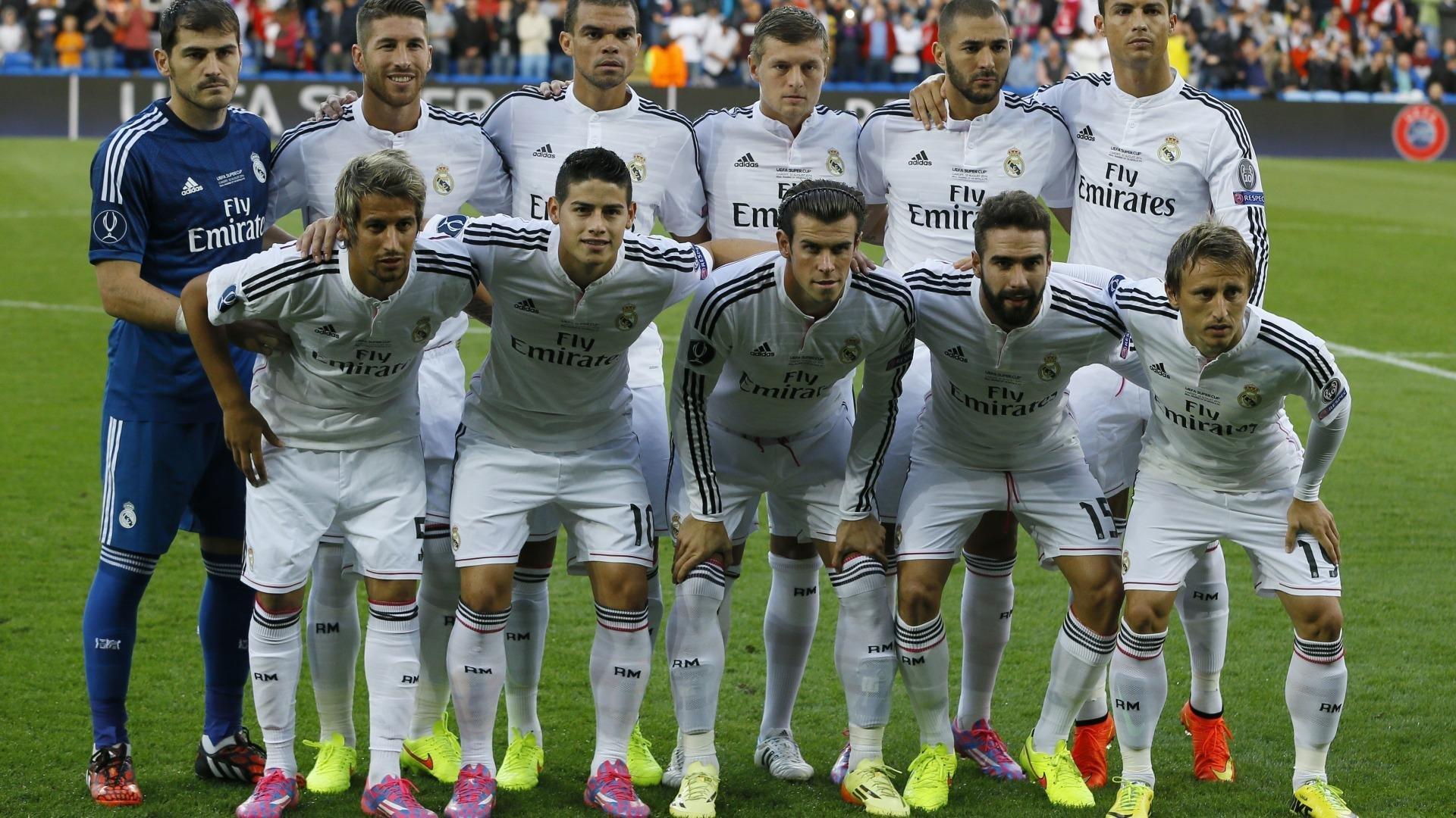 罗伊斯任意球绝唱引爆全场！告别礼物世界波，谁人不泪目？