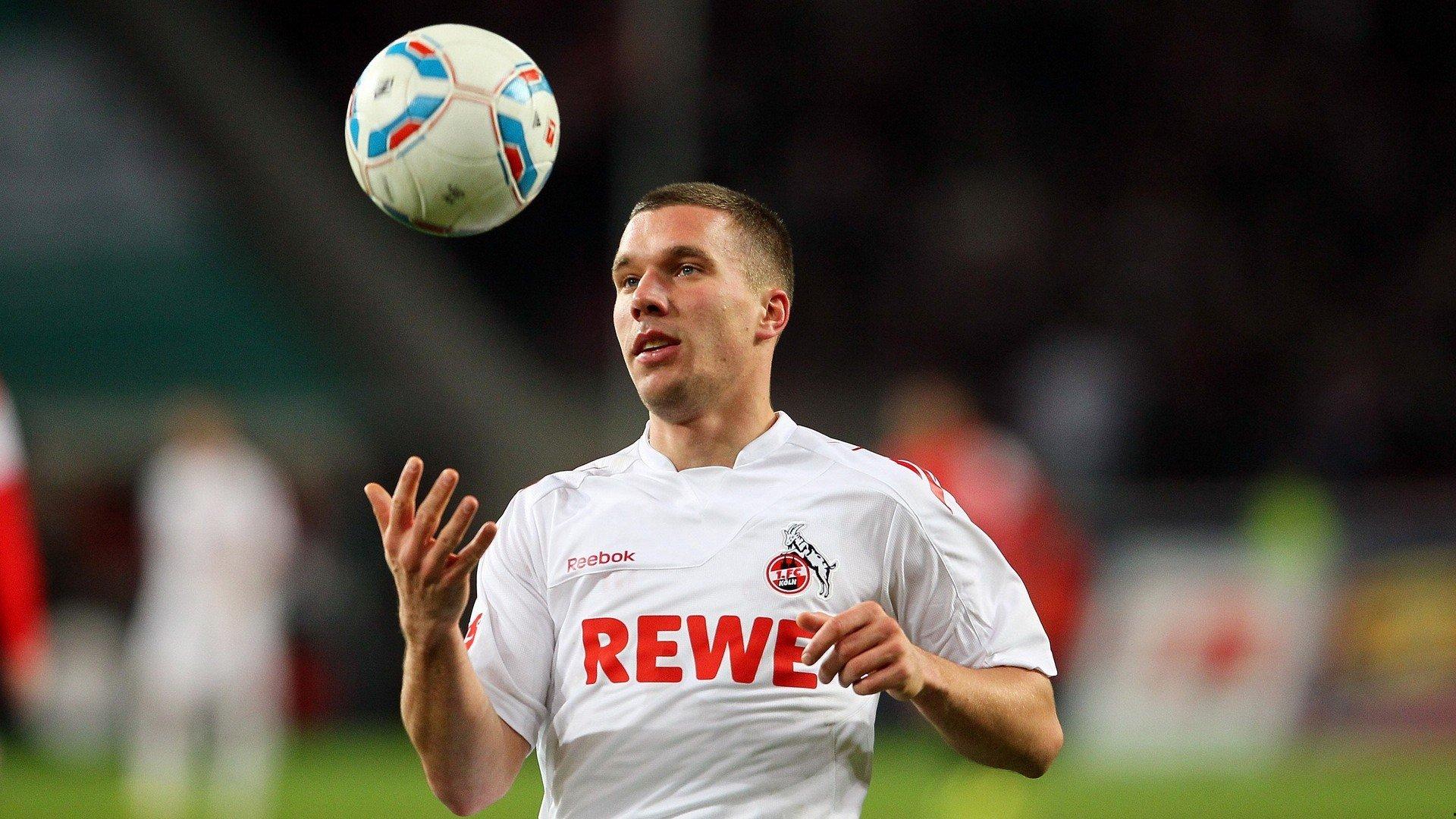 新民场外音｜U23小将破门引热议，这道微光，能否刺破中国足球前路的迷雾？